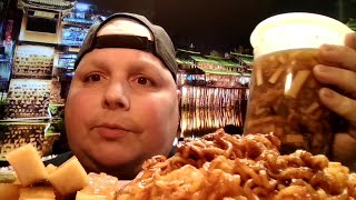 EATING SPICY NOODLES 매운 국수를 먹는  IN Phoenix Ancient City Fenghuang Xiangxi Hunan China MUKBANG 묵방