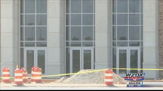 New Athens High School won't open until November