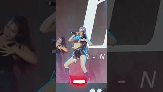 070225 Fancam D-NA [Break my Heart] JAPANEXPOTHAILAND2025