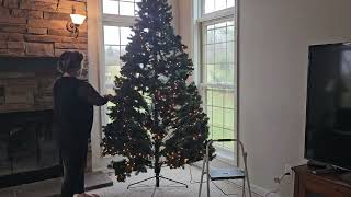 Yaheetech 9 ft Pre-Lit Christmas Tree Review