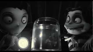 Frankenweenie - clip Goldfish reanimated - Available on Digital HD, Blu-ray and DVD Now