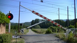 Spoorwegovergang Pistoia (I) // Railroad crossing // Passaggio a livello