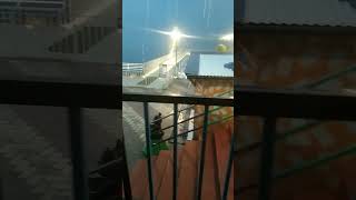 কেরালার বৃষ্টি 🌧️ 🌧️🌧️#ইউটিউব #cute #rain #reels #shots