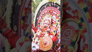 Moovalam kuzhi chamundi theyyam