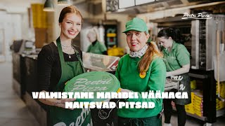 Maribel Vääna Peetri Pizza köögis pitsat valmistamas