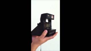 How to operate a Polaroid Sun 660 AF