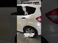 Repair Honda Jazz nih guys! Lecetnya ada di bagian pintu