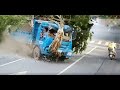 Idiots in Cars | China | 23