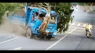 Idiots in Cars | China | 23
