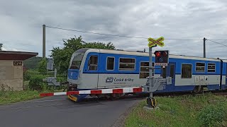 Železniční přejezd AŽD 71 P 3367 Úštěk - Lukov 5.7.2021 Czech railroad crossing.