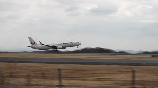 日本航空　JAL　ボーイングB737-800　JA345J　　JL236　岡山→ 東京（羽田）　　【岡山桃太郎空港】