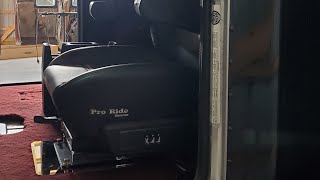 Peterbilt 379 Rebuild (Episode 13)New Bostrom seats and bringing 8\