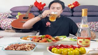 来看东北80后男人下班后唯一的快乐！简单的美食简单的快乐！