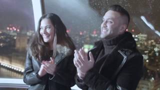 The Wedding Singer (or Proposal Singer) - Flashmob Proposal on The London Eye