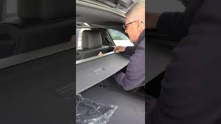 2020 Land Rover Range Rover Sport Rear Cargo Tray Removal Demonstration.