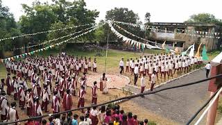 15 अगस्त को झंडा फहराते हुए स्कूल में#15 August ko school mein jhanda farrate ve#आज स्वतंत्रता दिवस