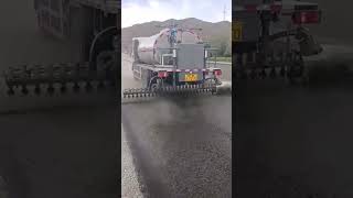 Asphalt spreading layer construction process