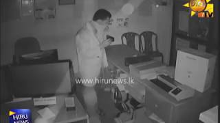 ඡායාරූප ශාලාවකට ඇතුලුවී කළ සොරකම CCTV කැමරාවේ සටහන් වෙයි - Hiru News