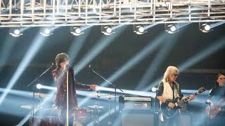 「B'z」紅白の公式動画　再生回数“異例”の500万回を突破　YouTube急上昇トップ君臨