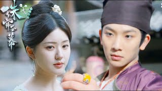 Watch first | The arrogant prince openly flirts with Cinderella and gets interrupted by Yan Zi Jing