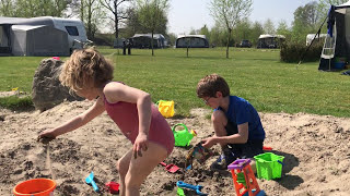 Streekpark Oisterwijk - spelen met zand