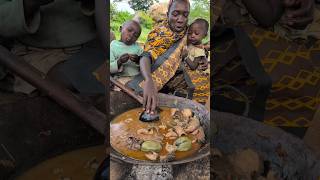 it's Lovely Family 😍😋‼️ Enjoying Lunch very Amazing Life#traditional #culture #hadzabetribe