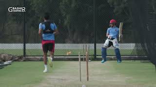 Afghan fast bowler Saleem Safi swinging it both ways ↖️↗️ د سلیم صافي توپ اچونه