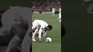 Cristiano Ronaldo nutmegs Sergio Ramos 🔥