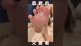 送福利給男朋友帶我去吃鐵板燒給他紅色指甲油的腳#Shorts #腳底 #腳指甲 #腳  #dance #美女