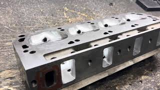 Porting an old set of edelbrock Victor jr sbf heads ., first time on the flowbench explanation and …