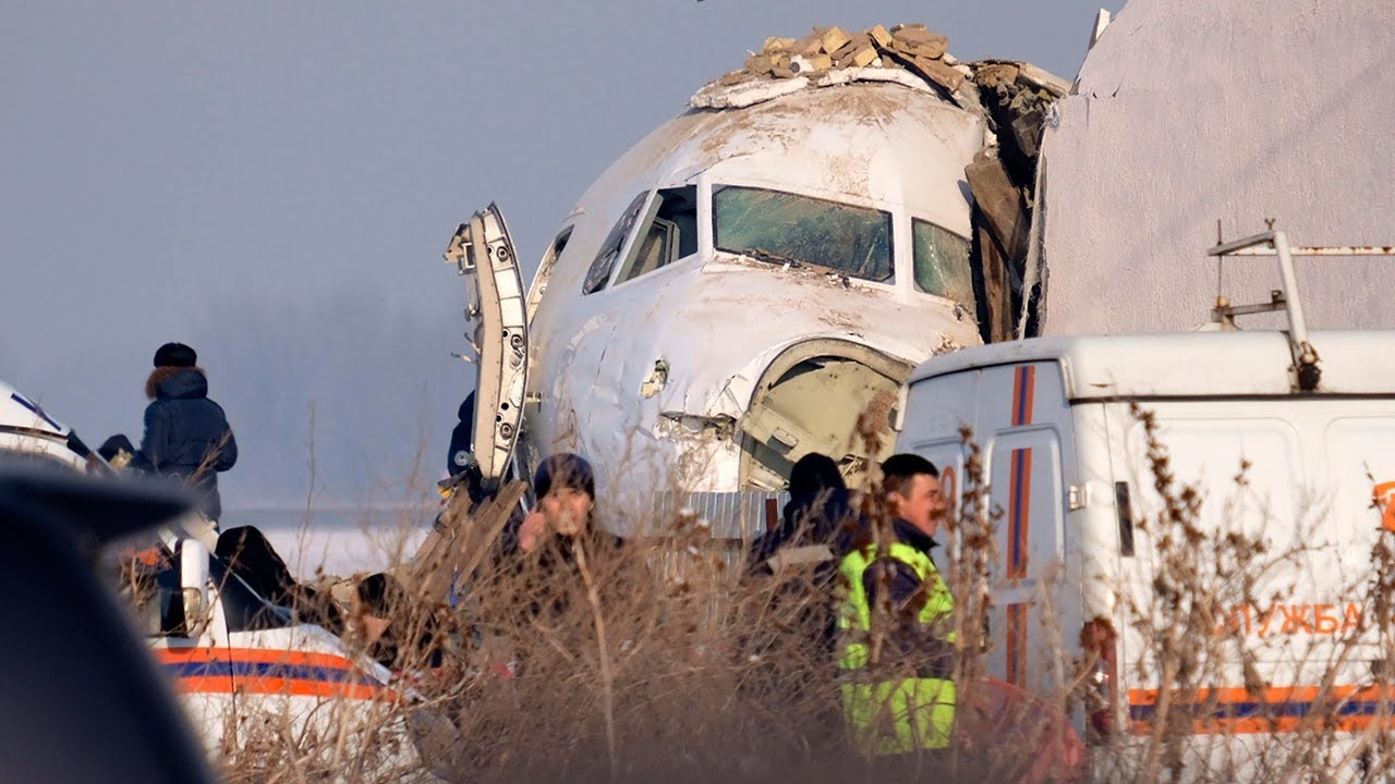 Kazakhstan Plane Crash Kills 12, Dozens Of Survivors In Hospital - YouTube