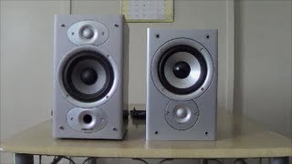 Polk Audio Monitor 30 and RTi4 Bookshelf Speakers Comparison