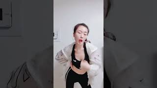 너네 짱 예뿌다!!🖤 나랑 같이 놀래?? 👯‍♀️