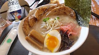 唐揚げ食べ放題！ご飯おかわり自由！外観はオシャレなカフェなのに、ガッツリ系のラーメン屋さんに行ってきた！【沖縄観光/沖縄市】