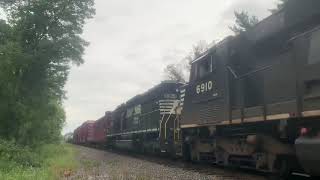 NS H65 Coming Back LHF NS 6910 SD60E Leading