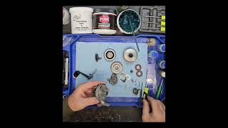 Vintage reel repair; Diawa 210RL Silvercast, clean and repair