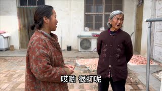 二猪爷爷生病家里乱如麻，全家跑前跑后折腾几天，家家都有难念经