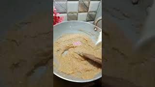 Besan aur suji ka tasty halwa #youtube #recipe #viral #shorts #halwa #recipe