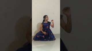 Neelakarmukil varnananneram - Dance by Devika PM