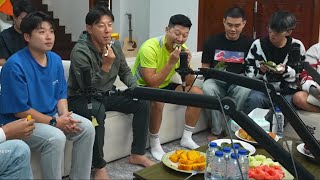 MOMENT SHIN TAE YONG DATANG KE LIVESTREAM YB - TERNYATA INI MAKANAN FAVORIT COACH DI INDONESIA