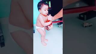 ചോന്ന വറ്റൽ മുളകരച്ച ആറ്റുമീൻ കറിയെടുത്തു...  Our baby's naughty dance on a lalettan song