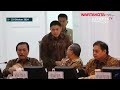 momen mayor teddy pertama kali sidang kabinet saat jadi sekretaris kabinet