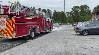 Greenville Fire/Rescue respond to vehicles on fire at apartment complex in Winterville