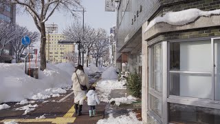 新年早々大雪の災害に見舞われる青森市内の様子。