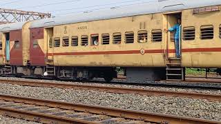 Dn Howrah - Mokama Express train is moving towards destination # Video # I. R.