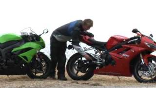 2009 Kawasaki ZX-6R vs. Triumph Daytona 675 - Supersport Face-Off!