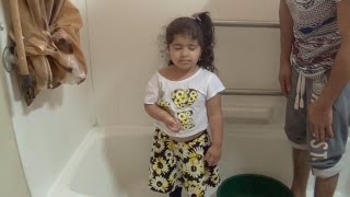 REEMA DOES ICE BUCKET CHALLENGE!