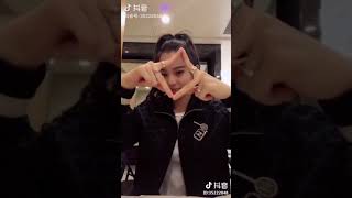 Ouyang nana 抖音