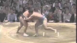 Kotooshu vs Miyabiyama nagoya 2005