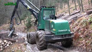 Aufarbeitung von vorgeliefertem Holz mit Harvester Timberjack 08.11.2010